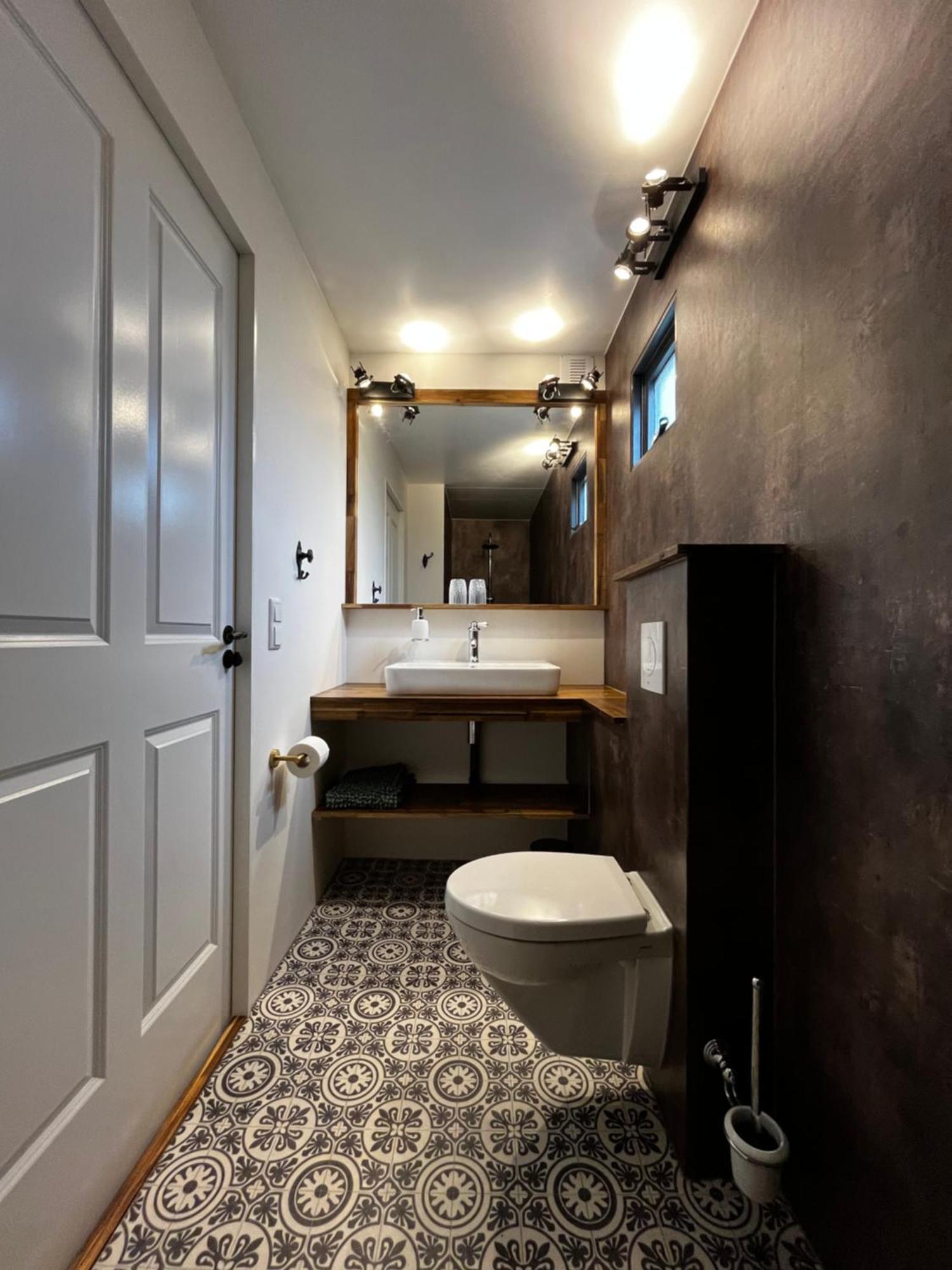 Albertine Agnes Tiny House フラネケル エクステリア 写真