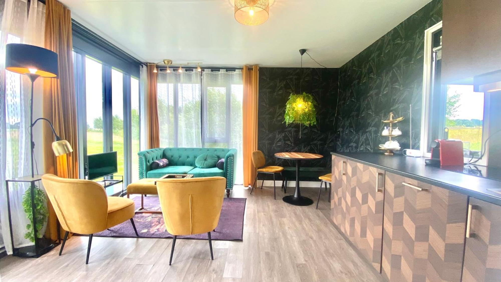 Albertine Agnes Tiny House フラネケル エクステリア 写真